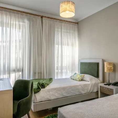 Residencial Clássico 4*