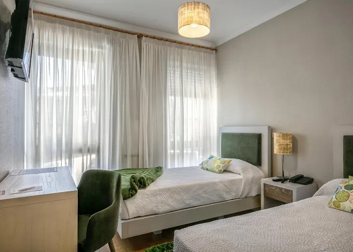 Residencial Classico 4*