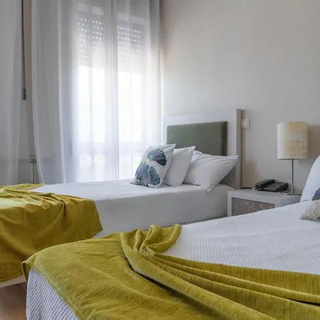 Residencial Classico Pensión Vila Real